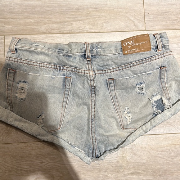 One teaspoon bandit shorts size 29 - Picture 3 of 3